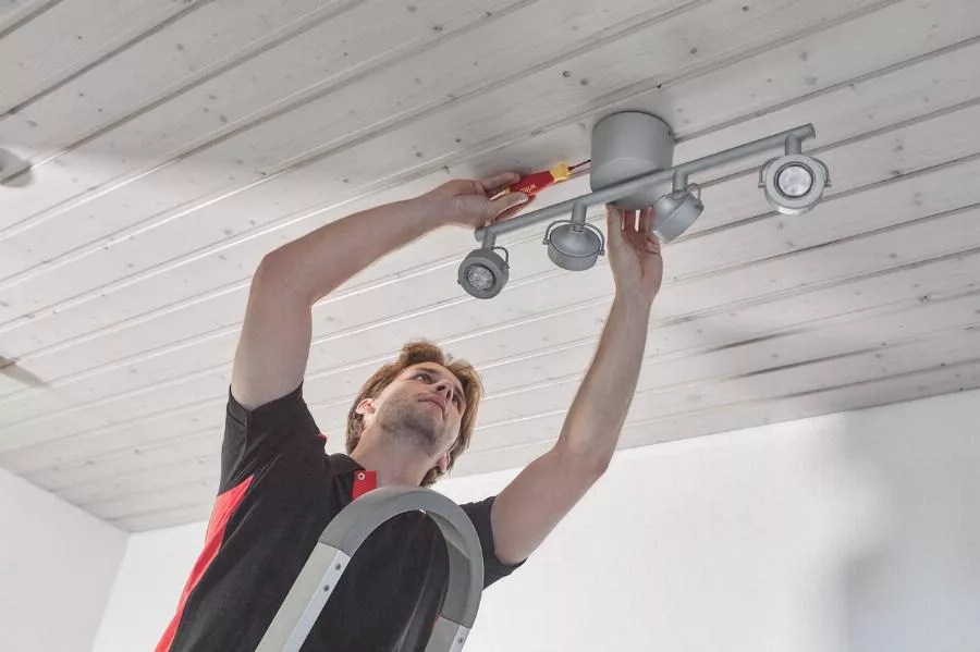 Tournevis Porte-embout WIHA PocketMax Isolé 1000V + 4 Embouts Isolés Slim - 45296 6 Tournevis Porte-embout WIHA PocketMax Isolé 1000V + 4 Embouts Isolés Slim - 45296 – Image 4